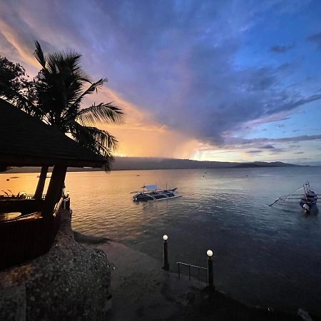 Magic Island Dive Resort Moalboal Exterior foto